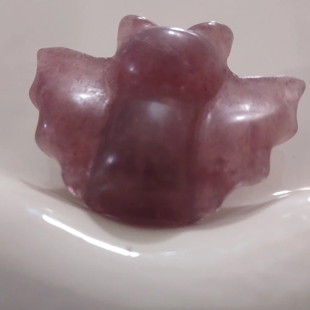 Bat Carving Strawberry Quartz 1inch By 1.5 Inch Has Flaws - Picture 8 of 12